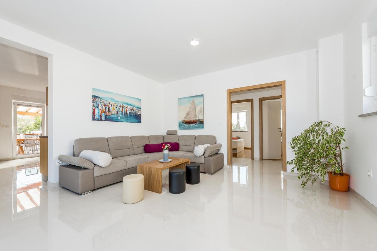 Villa Jadrija Beach Шибеник Экстерьер фото