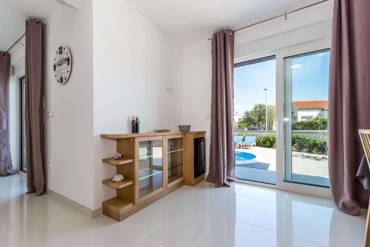 Villa Jadrija Beach Шибеник Экстерьер фото