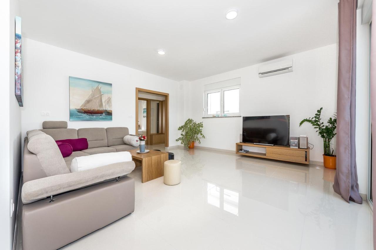 Villa Jadrija Beach Шибеник Экстерьер фото