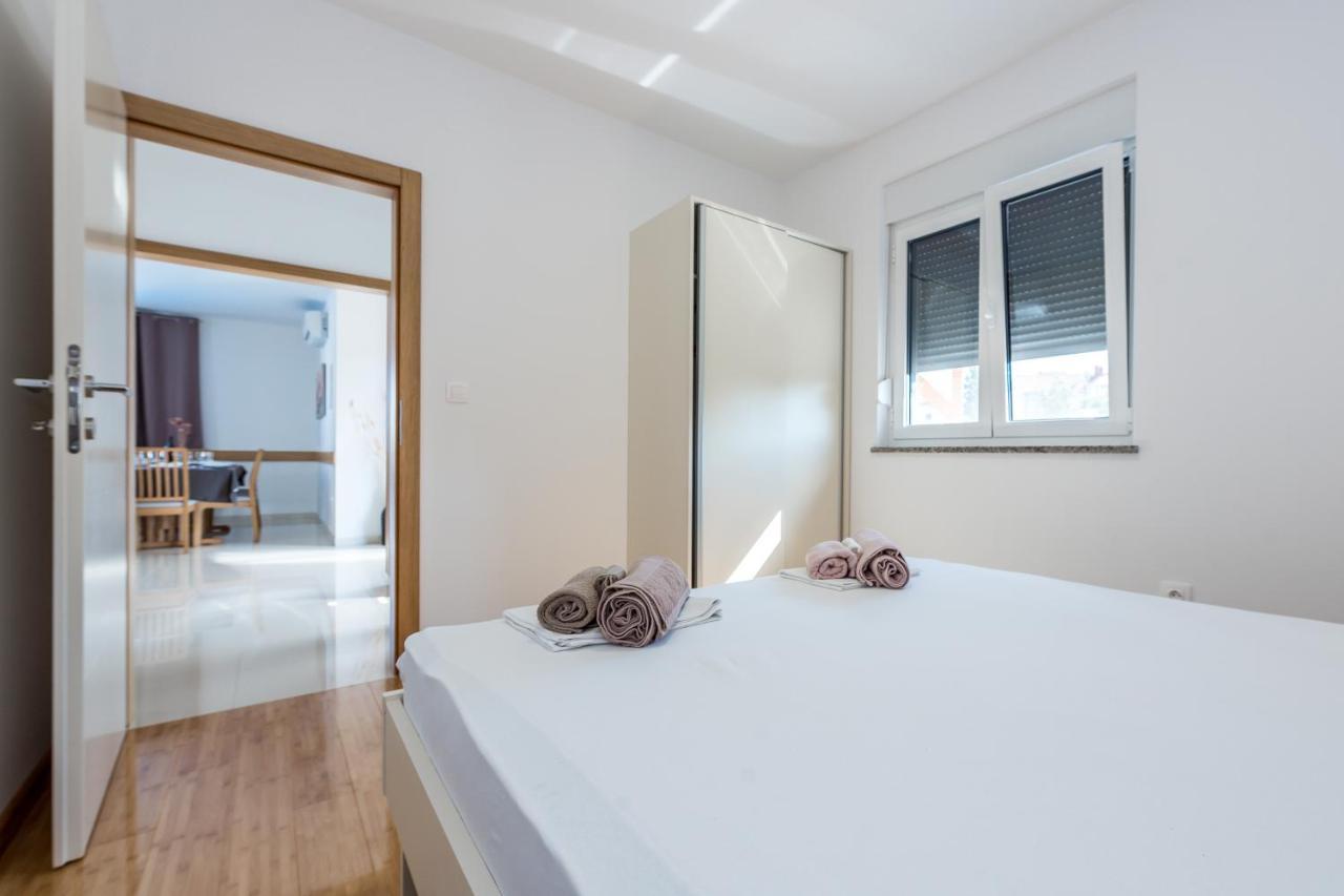 Villa Jadrija Beach Шибеник Экстерьер фото