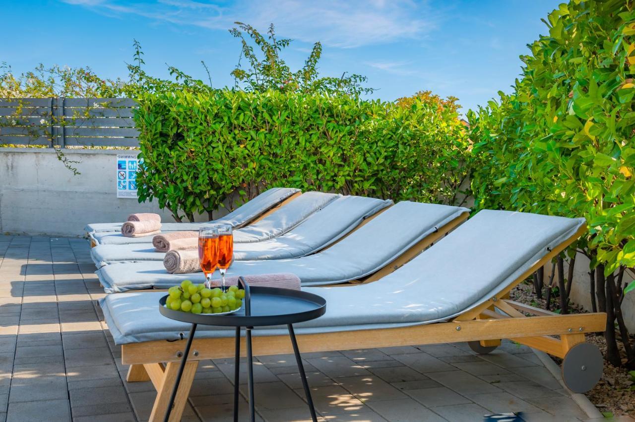 Villa Jadrija Beach Шибеник Экстерьер фото