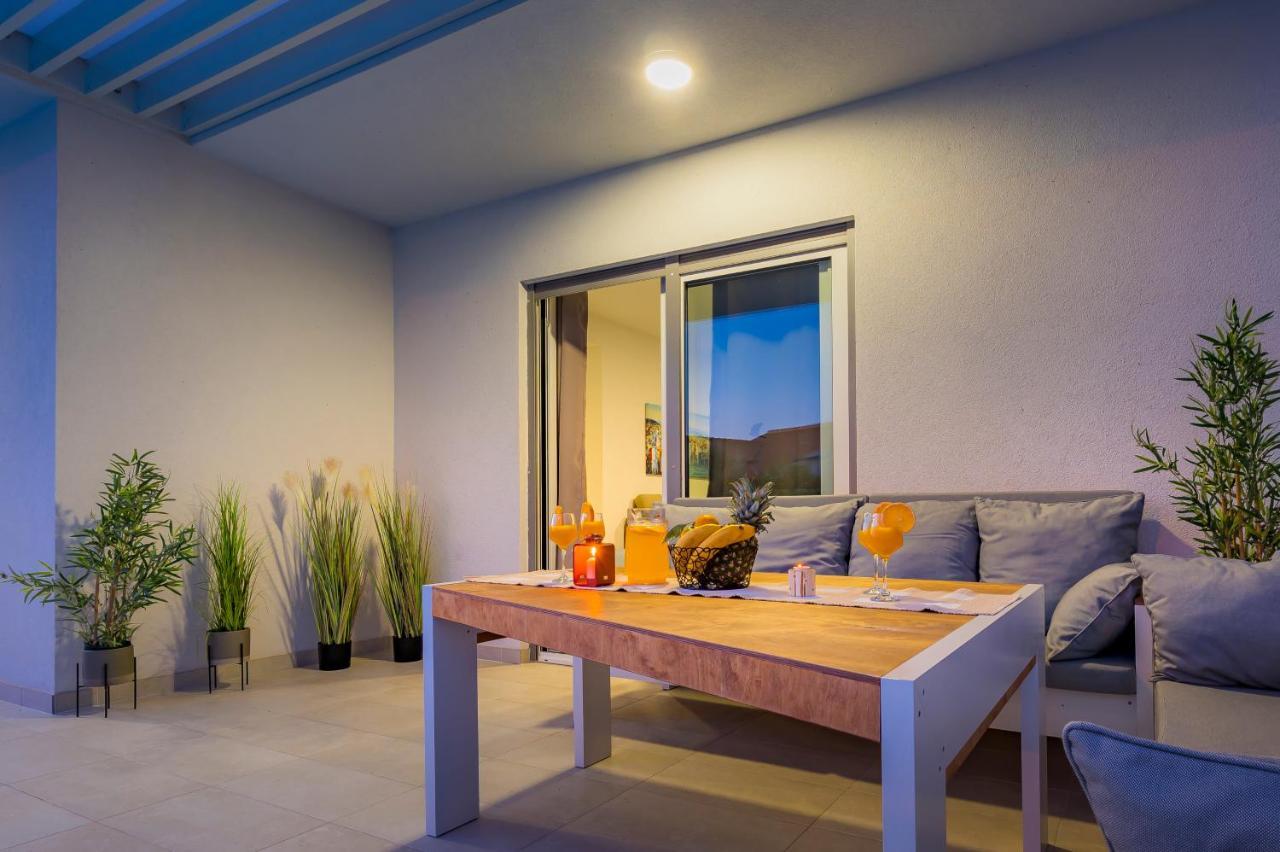 Villa Jadrija Beach Шибеник Экстерьер фото